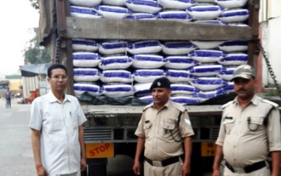 मंडी समिति ने पकड़ा चावल से लदा ट्रक
