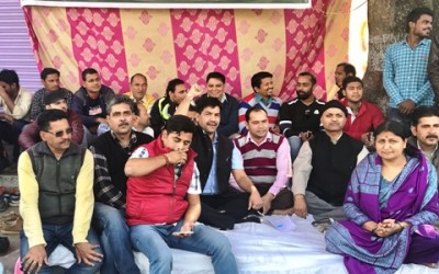 श्यामपुर के ग्रामीणों को कांग्रेस व भाजपा का समर्थन