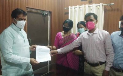 प्राथमिक शिक्षकों ने की पुरानी पेंशन योजना में लाभ देने की मांग, स्पीकर को सौंपा ज्ञापन