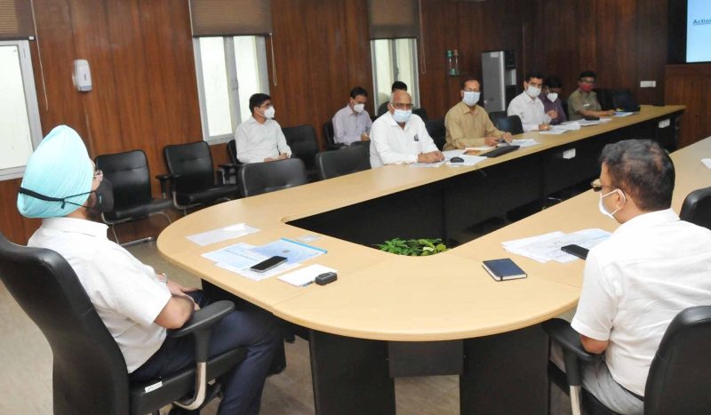 मुख्य सचिव ने सड़कों को गड्ढामुक्त करने के दिए निर्देश