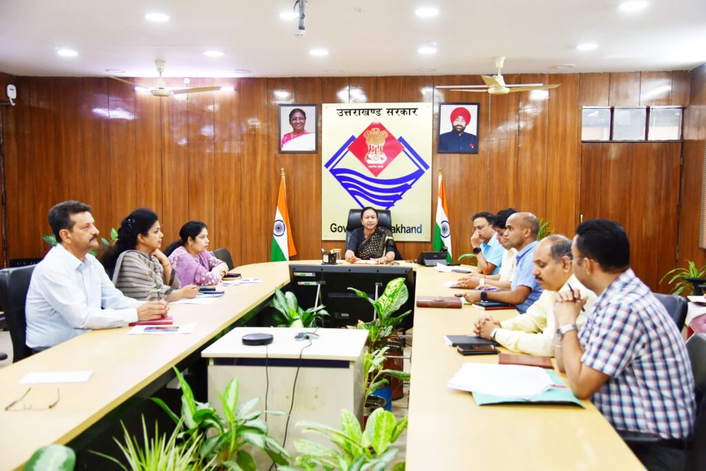 अवस्थित मलिन बस्तियों के चिन्हीकरण कर सूचीबद्ध रिपोर्ट एक सप्ताह में भेजने के निर्देश