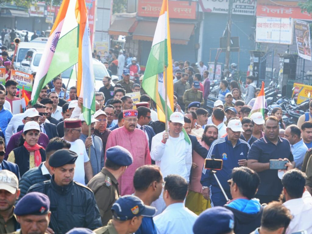 दून में यूनिटी मार्च वॉकथॉन का सीएम धामी ने किया शुभारंभ, सरदार पटेल को दी श्रद्धांजलि