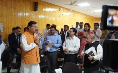 लोगों की भावना के अनुरूप हो निर्माण कार्यः धामी