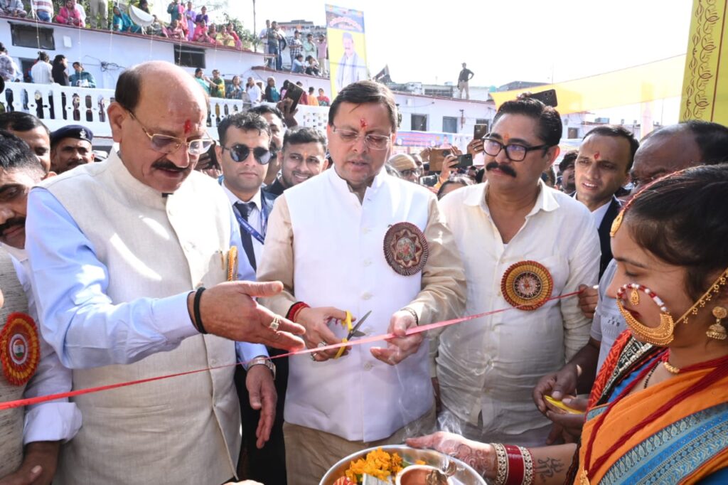 नरेंद्र नगर में मां कुंजापुरी मेले का सीएम धामी ने किया शुभारंभ, की कई घोषणाएं