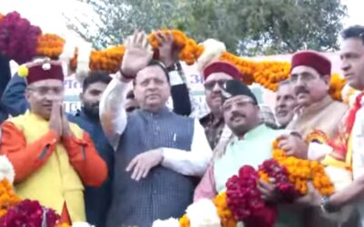 सीएम ने लाखमंडल पहुंचकर, भारी जनसभा को किया संबोधित