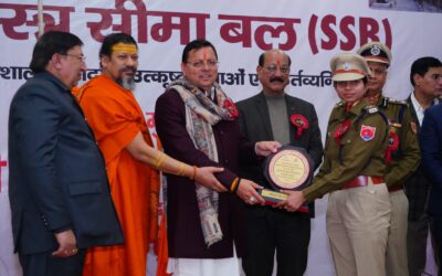 सीएम ने सशस्त्र सीमा बल के अधिकारियों एवं जवानों का सम्मान कर सेवा भावना की सराहना की