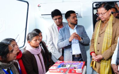 सीएम धामी ने किया इंफोसिस स्प्रिंगबोर्ड का फ्लैग ऑफ