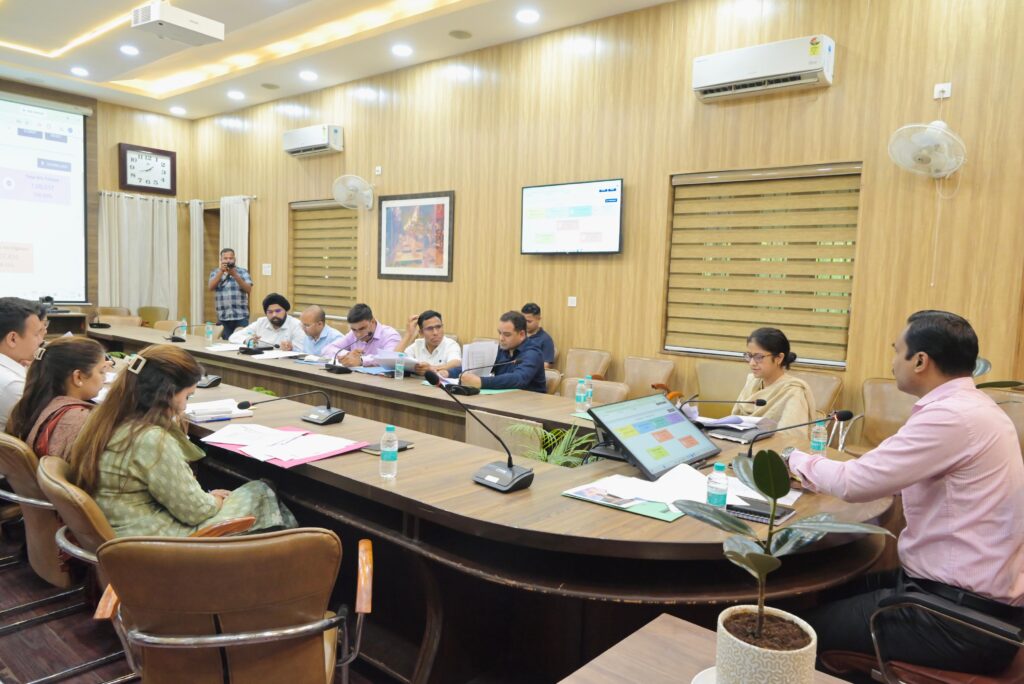 अपर मुख्य निर्वाचन अधिकारी ने जनपद देहरादून में एसआईआर कार्यों की विधानसभावार समीक्षा की