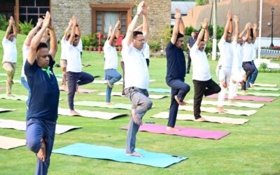 योग को दैनिक दिनचर्या में अपनाएंः धामी