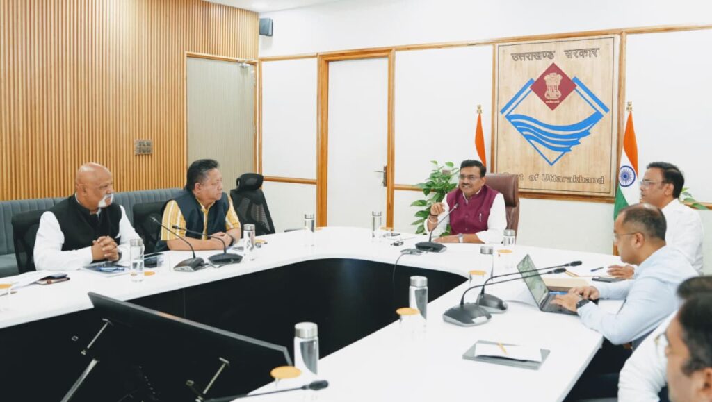 सीएस ने दिए उपनल कर्मियों और विभागों के मध्य होने वाले कांट्रैक्ट के मुद्दे पर विभागों द्वारा गंभीरता से कार्य किए जाने के निर्देश