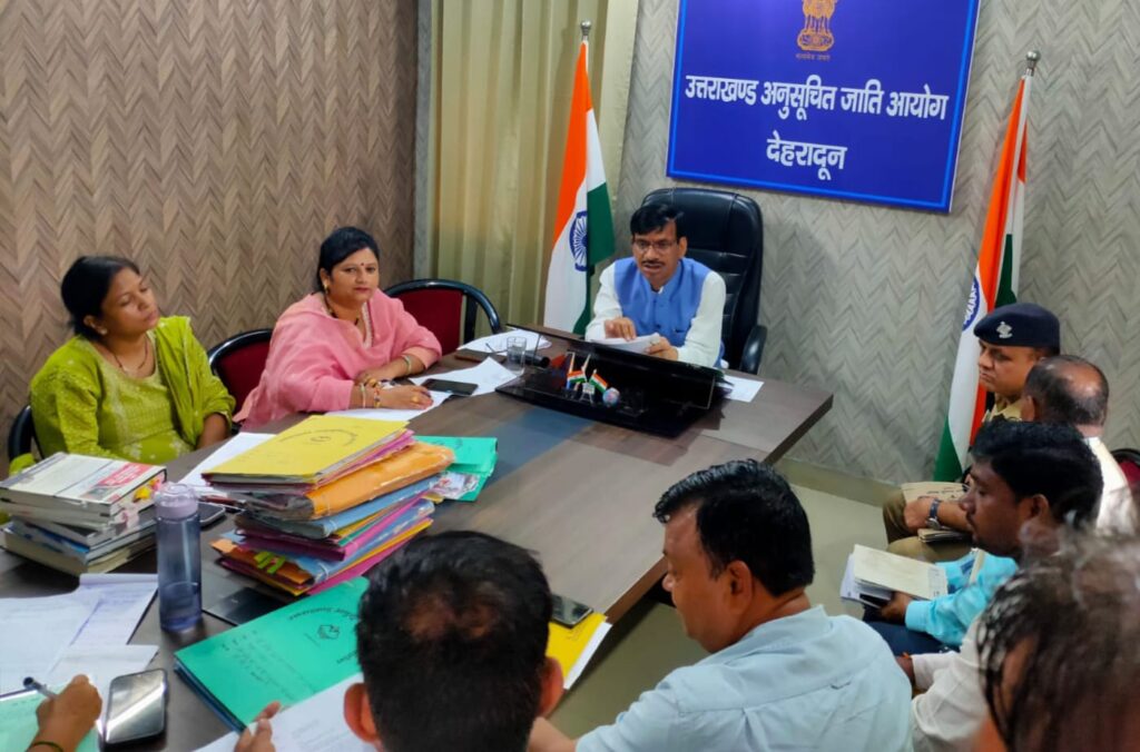 एससी आयोग से दिए जाने वाले आदेशों का पालन सुनिश्चित करें अधिकारीः मुकेश