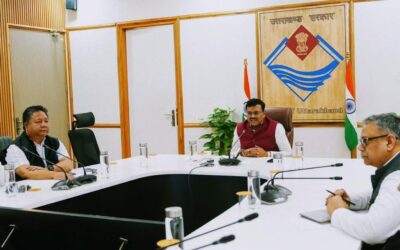 जनपदों के लंबित प्रकरणों के निस्तारण में तेजी लाएं विभागः बर्द्धन