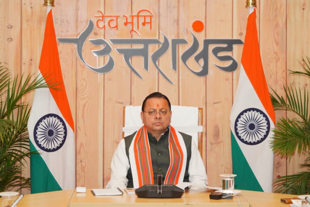 संस्कृत ग्रामों में सालभर नियमित रूप से आयोजित हों संस्कृत आधारित गतिविधियांः धामी